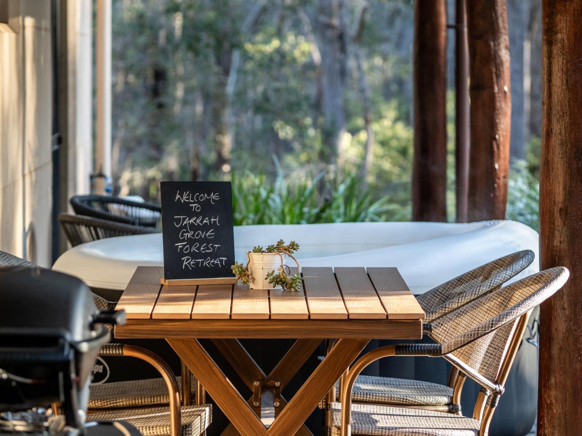 Jarrah Grove Forest Retreat - Adults Only Luxury Chalet Rosa Glen Exteriér fotografie